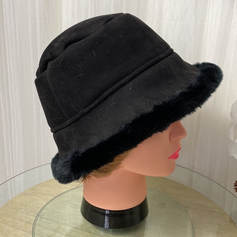 Surell bucket winter hat